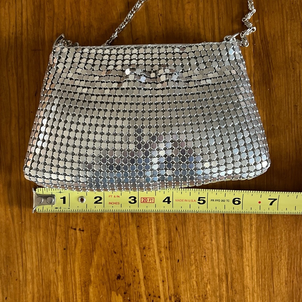 ๐ Last Call - Vintage Silver Mesh Metal Evening Bag - Picture 6 of 12